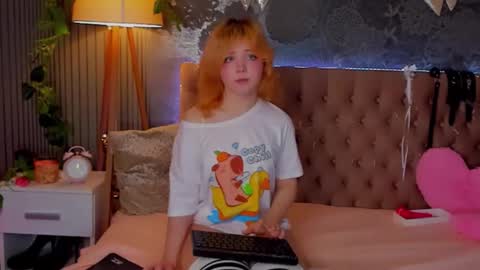 Baby Emelli online show from 12.17.25