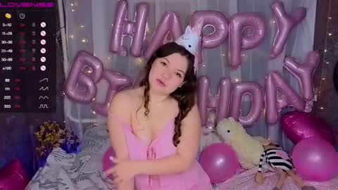 artist Emily online show from 10.05.25