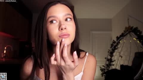 Snapshot of emilybatee chatting on 02.06.26 emilybatee online show from 02.06.26