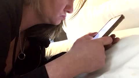 Snapshot of emilyclear chatting on 05.19.26 emilyclear online show from 05.19.26