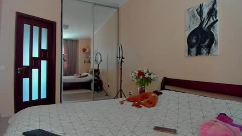 Snapshot of emilycruz4u chatting on 02.20.26 emilycruz4u online show from 02.20.26