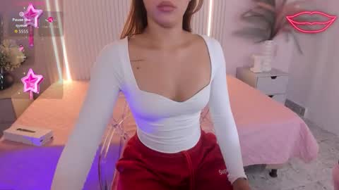 Snapshot of emilyevans7 chatting on 02.07.26 EMILY online show from 02.07.26