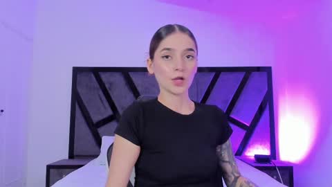 Emily online show from 10.04.25