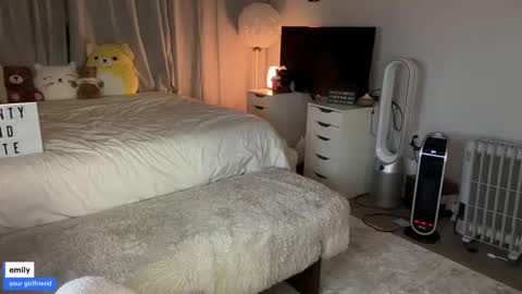 emilyfawn online show from 12.14.25