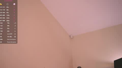 Snapshot of emilyfinne chatting on 04.24.26 Emily Lovense is activeThere are legends that in this room all your wishes can come true Private is Open online show from 04.24.26