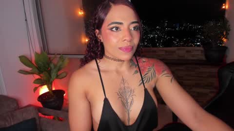 Snapshot of emilyfitness8 chatting on 12.29.24 emily online show from 12.29.24