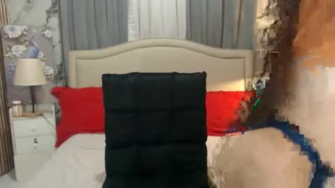 Snapshot of emilyfucker69 chatting on 02.17.25 emilyfucker69 online show from 02.17.25