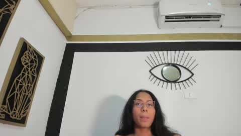 Snapshot of emilygomezz chatting on 05.05.26 Emily online show from 05.05.26