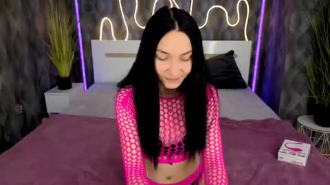 Snapshot of emilygreyy__ chatting on 04.11.26 emilygreyy__ online show from 04.11.26