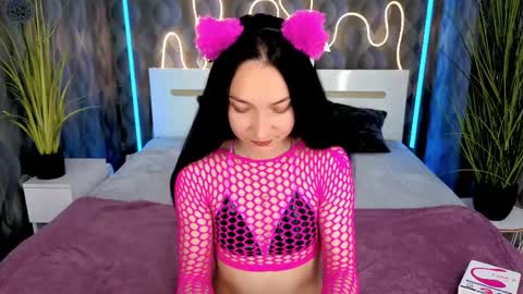 Snapshot of emilygreyy__ chatting on 04.23.26 emilygreyy__ online show from 04.23.26