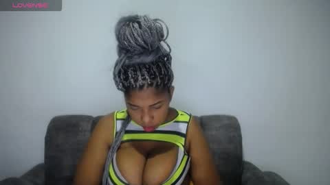 Snapshot of emilyhines__ chatting on 03.08.26 Emilyhines online show from 03.08.26