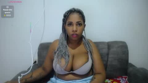 Emilyhines online show from 04.23.26