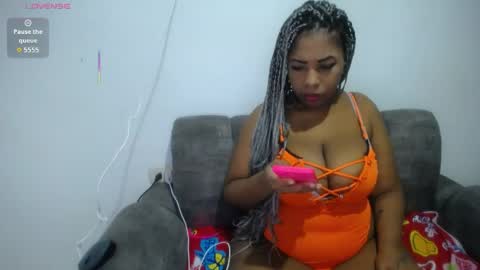 Emilyhines online show from 04.24.26