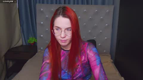 Snapshot of emilykents chatting on 12.10.24 EmilyKents online show from 12.10.24