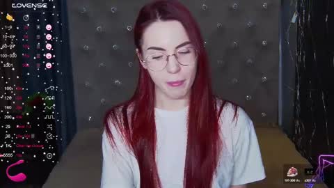 Snapshot of emilykents chatting on 02.24.25 EmilyKents online show from 02.24.25