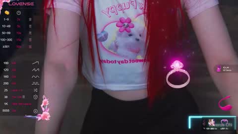 Snapshot of emilykents chatting on 09.29.25 EmilyKents online show from 09.29.25