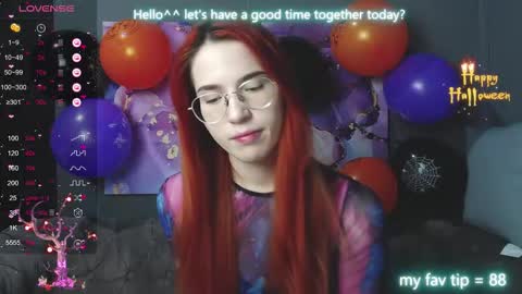 EmilyKents online show from 10.29.25