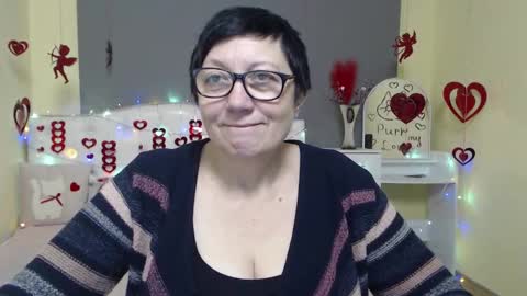 Snapshot of emilyl0vee chatting on 02.01.26 Emily online show from 02.01.26