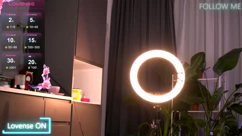 Emily online show from 11.27.25