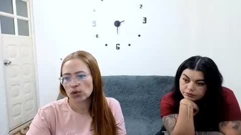 Snapshot of emilyriskhot chatting on 07.13.26 emily friends online show from 07.13.26