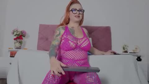 Snapshot of emilyrousse71 chatting on 02.08.26 emily rousse online show from 02.08.26