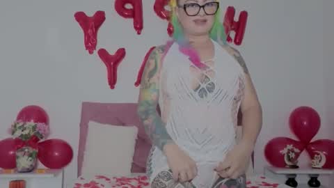 Snapshot of emilyrousse71 chatting on 02.15.26 emily rousse online show from 02.15.26