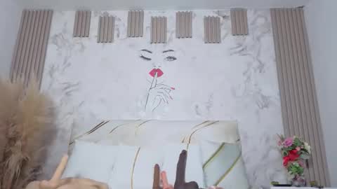 Snapshot of emilyrousse71 chatting on 03.05.26 emily rousse online show from 03.05.26