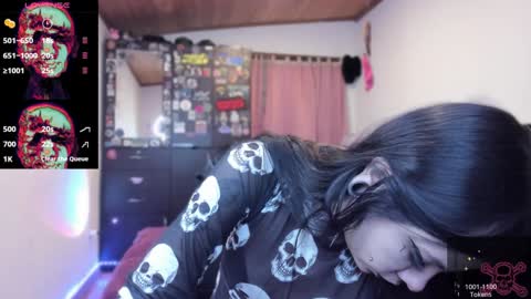  Emily Support me to have 100 likes plx online show from 12.18.24