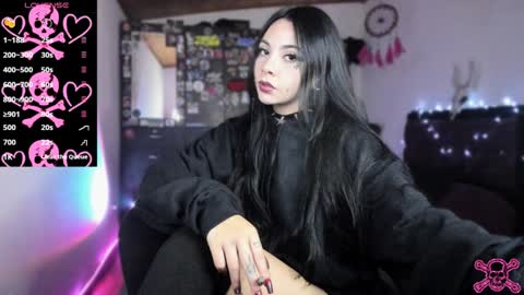  Emily Support me to have 100 likes plx online show from 12.30.24