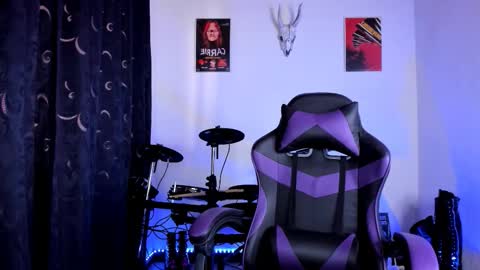  Emily Support me to have 100 likes plx online show from 12.18.25