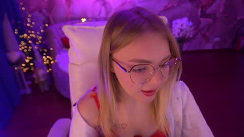Snapshot of emilysunshines chatting on 01.17.25 MY NAME IS Emily WELCOME EVERYONE I WILL BE HAPPY TO GIVE YOU WHAT YOU HAVE DREAMED OF FOR SO LONG online show from 01.17.25