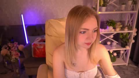 Snapshot of emilysunshines chatting on 03.09.25 MY NAME IS Emily WELCOME EVERYONE I WILL BE HAPPY TO GIVE YOU WHAT YOU HAVE DREAMED OF FOR SO LONG online show from 03.09.25