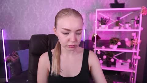 Snapshot of emilysunshines chatting on 09.25.25 MY NAME IS Emily WELCOME EVERYONE I WILL BE HAPPY TO GIVE YOU WHAT YOU HAVE DREAMED OF FOR SO LONG online show from 09.25.25