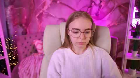 Snapshot of emilysunshines chatting on 03.19.26 MY NAME IS Emily WELCOME EVERYONE I WILL BE HAPPY TO GIVE YOU WHAT YOU HAVE DREAMED OF FOR SO LONG online show from 03.19.26