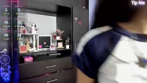 Snapshot of emilytafur chatting on 06.11.26 Emy online show from 06.11.26
