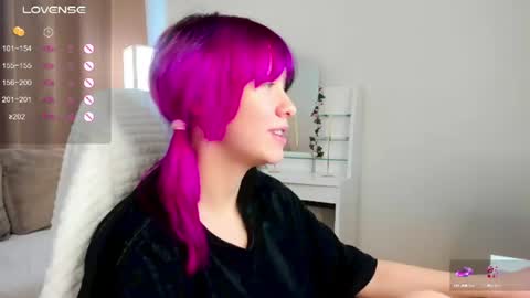 Snapshot of emilytrase chatting on 06.22.26 Betty online show from 06.22.26