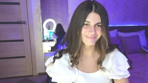 Snapshot of emilytucker chatting on 12.07.24 Emily online show from 12.07.24