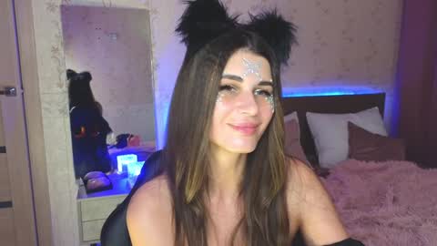 Snapshot of emilytucker chatting on 12.20.24 Emily online show from 12.20.24