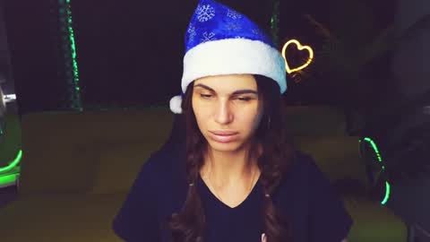 Snapshot of emilytucker chatting on 12.22.24 Emily online show from 12.22.24