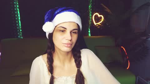 Snapshot of emilytucker chatting on 12.24.24 Emily online show from 12.24.24