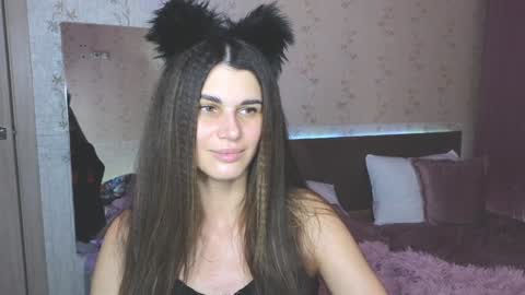 Snapshot of emilytucker chatting on 12.29.24 Emily online show from 12.29.24