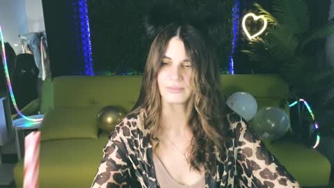 Snapshot of emilytucker chatting on 01.17.25 Emily online show from 01.17.25