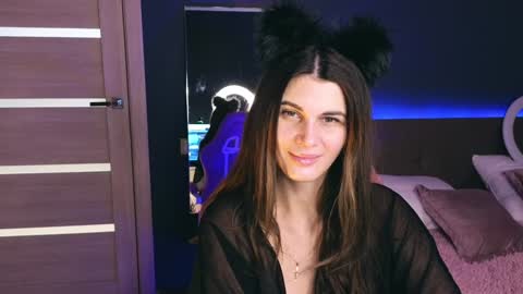 Snapshot of emilytucker chatting on 01.19.25 Emily online show from 01.19.25