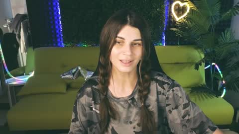 Snapshot of emilytucker chatting on 01.20.25 Emily online show from 01.20.25