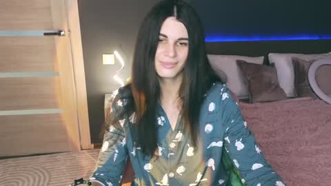 Snapshot of emilytucker chatting on 01.26.25 Emily online show from 01.26.25