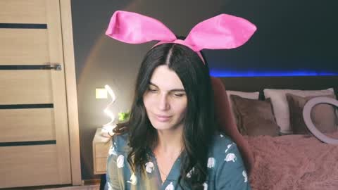 Snapshot of emilytucker chatting on 01.26.25 Emily online show from 01.26.25