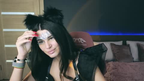 Snapshot of emilytucker chatting on 01.27.25 Emily online show from 01.27.25