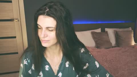 Snapshot of emilytucker chatting on 02.02.25 Emily online show from 02.02.25