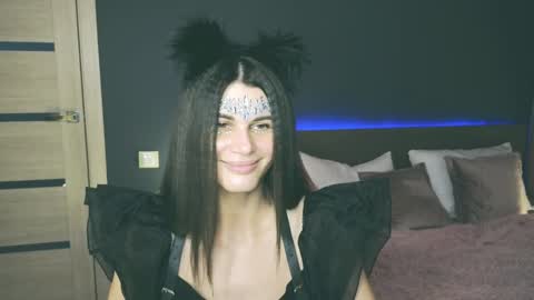 Snapshot of emilytucker chatting on 02.02.25 Emily online show from 02.02.25