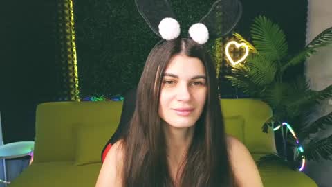 Snapshot of emilytucker chatting on 02.04.25 Emily online show from 02.04.25